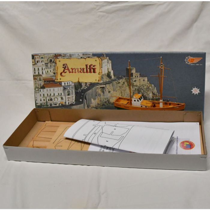 Mantua Amalfi Fishing Boat 1:35 Scale Wooden Ship Kit 