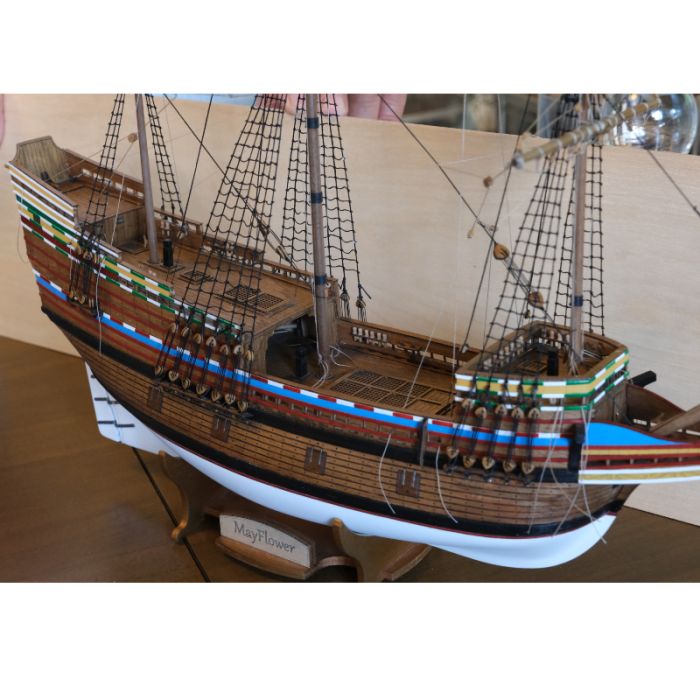 Mantua Mayflower 1:64 Scale Wood Model Ship Kit 