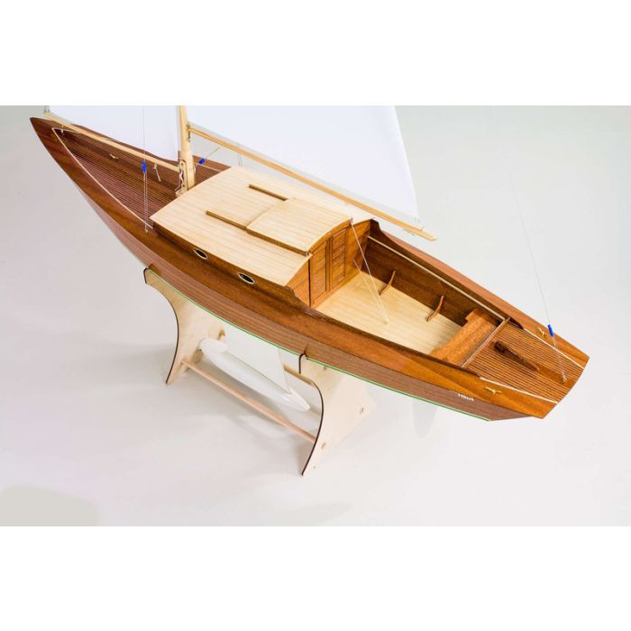 Bellissima Radio Control Sailing Yacht - Aero-Naut Mahogany Wooden Kit 