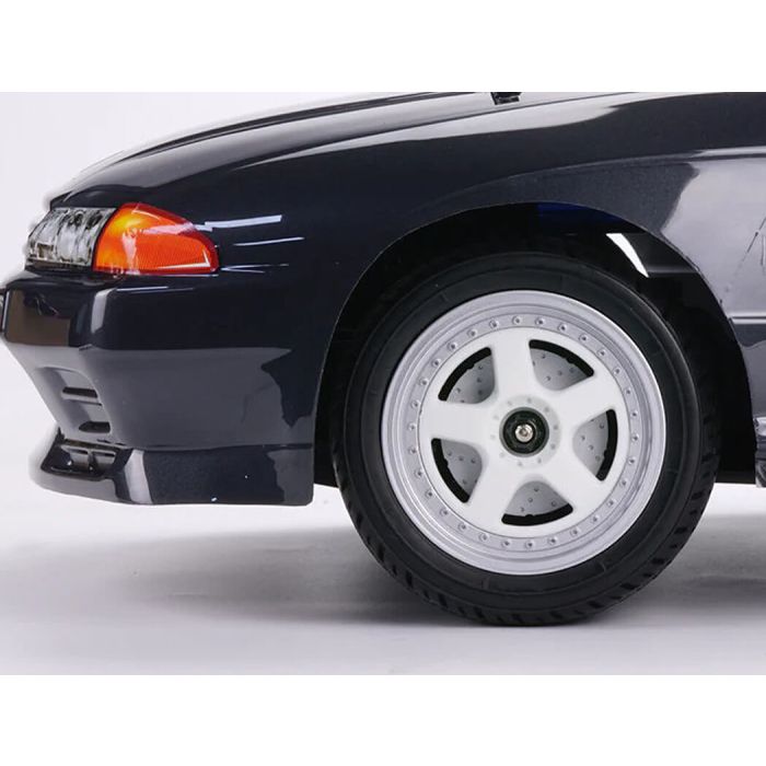 Carisma 1:8 M48S Nissan Skyline GT-R R32 Godzilla Brushless RTR RC Car