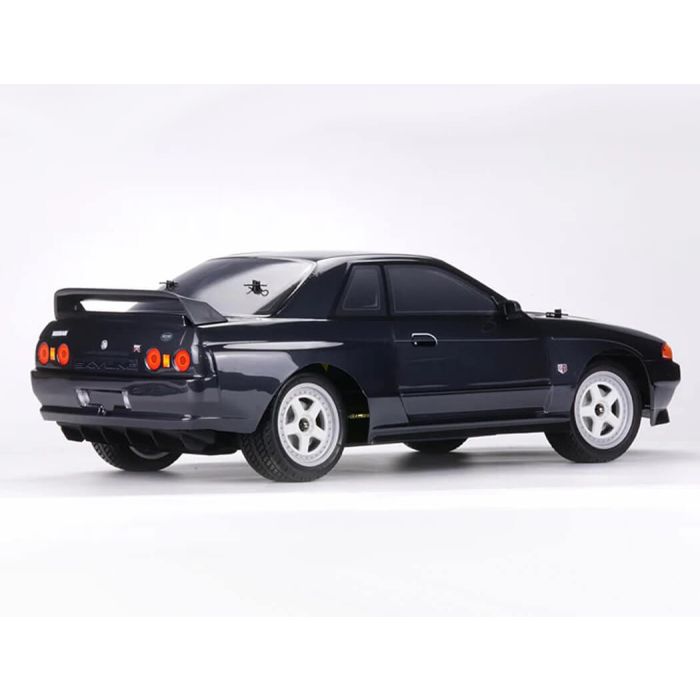 Carisma 1:8 M48S Nissan Skyline GT-R R32 Godzilla Brushless RTR RC Car