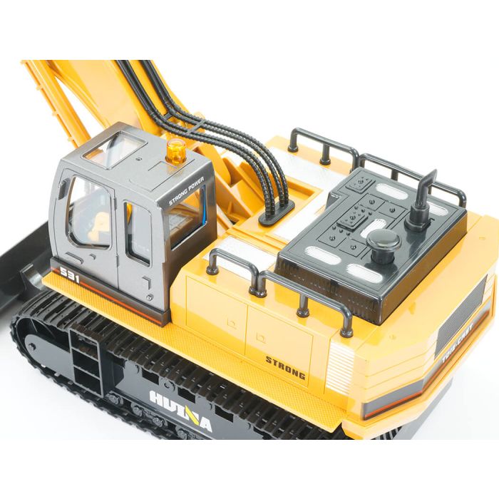 Huina 1/16 RC Excavator Digger w/Metal Bucket, Lights, Sound