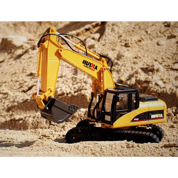 Huina 1/14 RC Excavator Digger w/ Metal Bucket, Lights & Sound