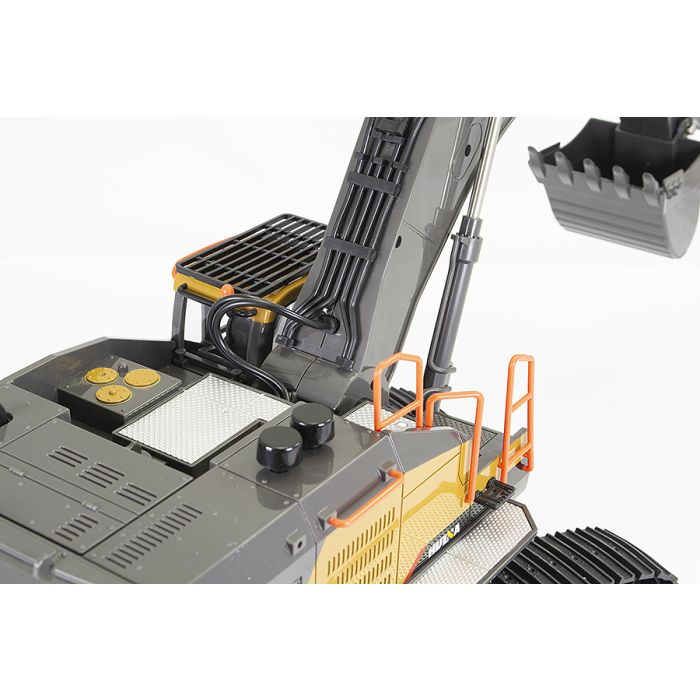Huina RC Excavator Digger w/ Metal Bucket, Lights & Sound