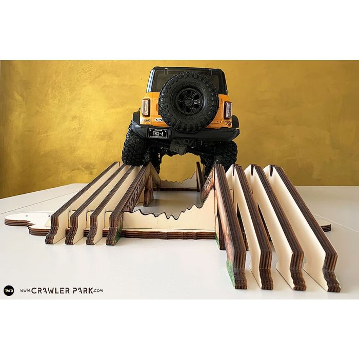 Crawler Park Axes Crossing Obstacle 1/10 Crawler Circuit