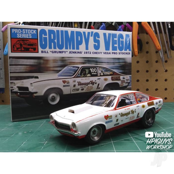 MPC 1972 Chevy Vega Pro Stock / Bill "Grumpy" Jenkins Plastic Kit