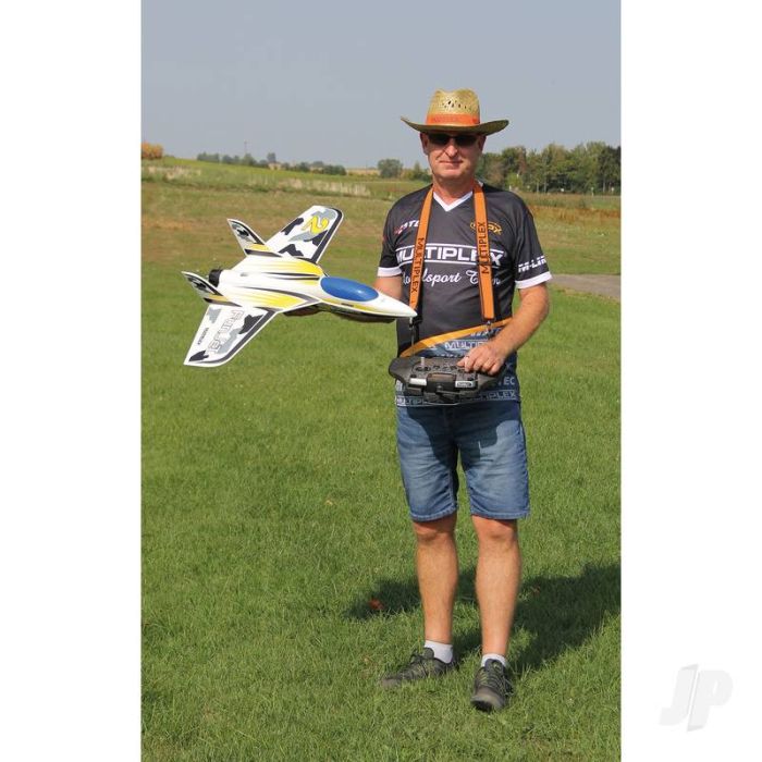 Multiplex FunJet 2 Kit - RC fast pusher-prop jet aeroplane