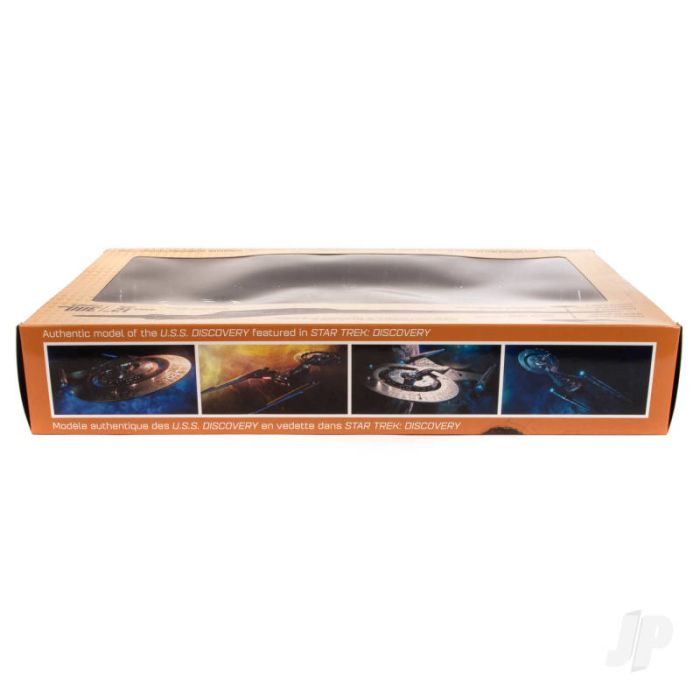 Polar Lights Star Trek Discovery U.S.S. Discovery Prebuilt Display Model 2T Plastic Kit