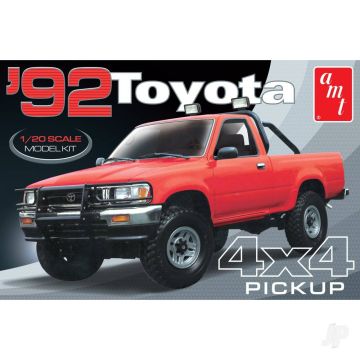 AMT 1:20 1992 Toyota Hilux 4x4 Pickup Plastic Model Car Kit